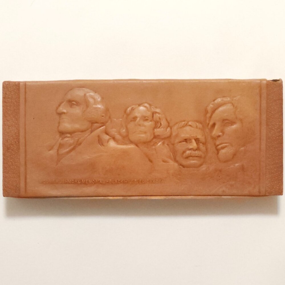 Vintage Guildcraft Advertising Kraft Caramels hinged Mount Rushmore box 1960s